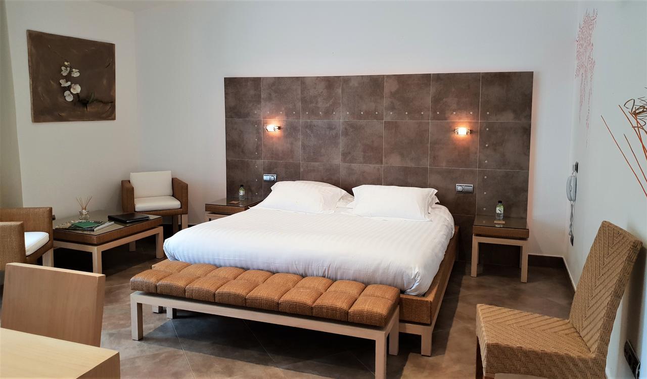 Private Hotel - Adult Only Порто-Веккьо Экстерьер фото