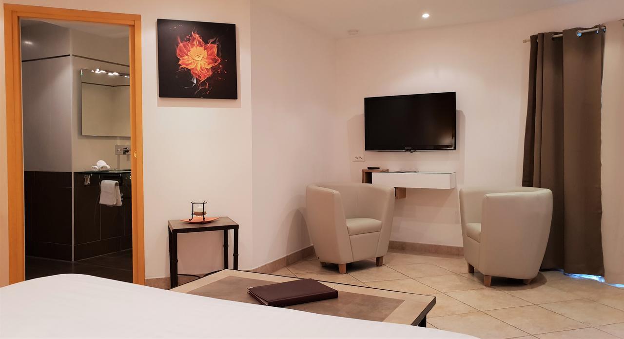 Private Hotel - Adult Only Порто-Веккьо Экстерьер фото