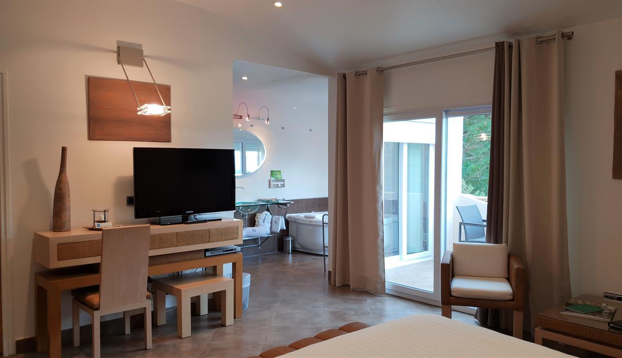 Private Hotel - Adult Only Порто-Веккьо Экстерьер фото