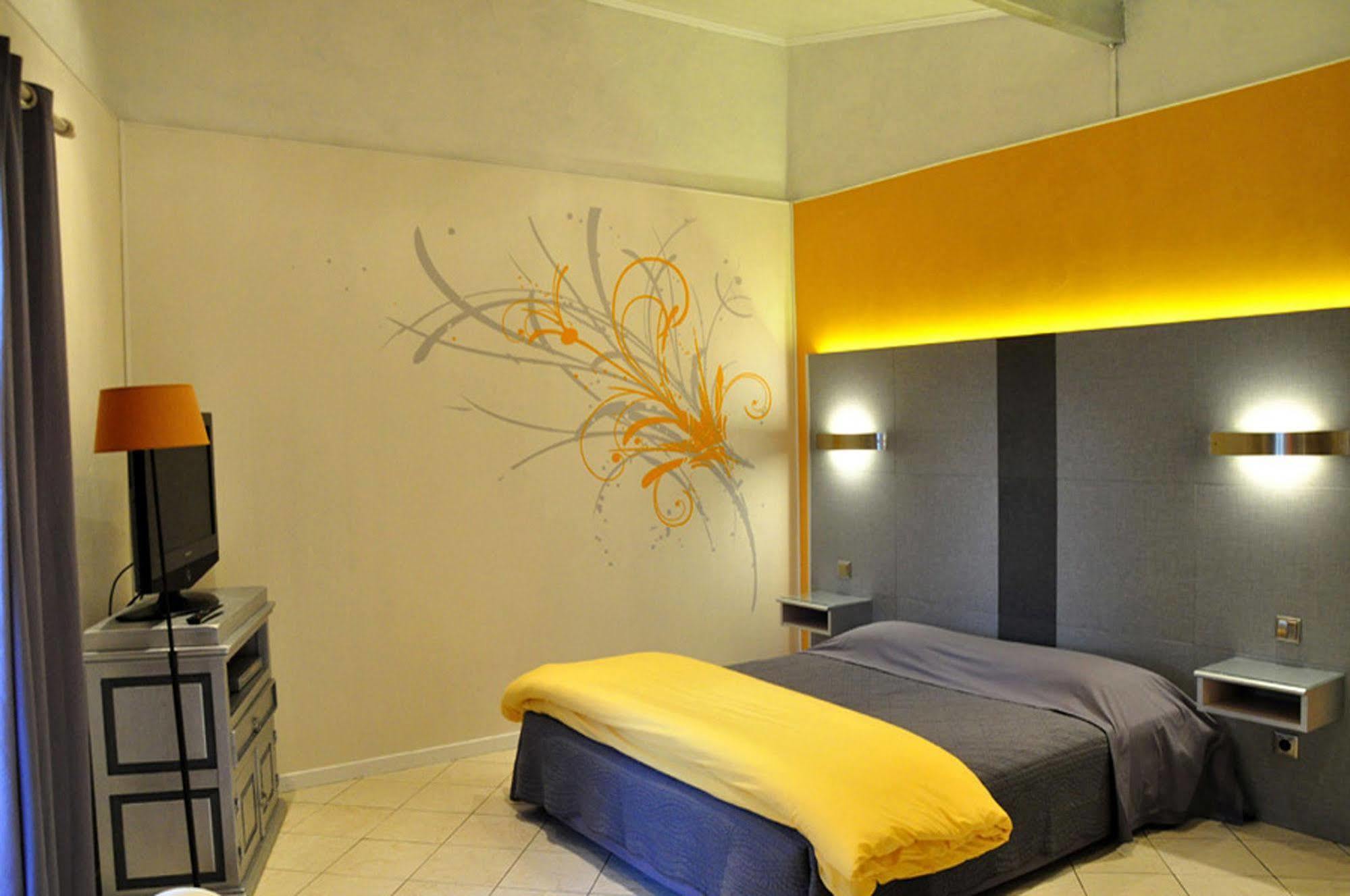 Private Hotel - Adult Only Порто-Веккьо Экстерьер фото