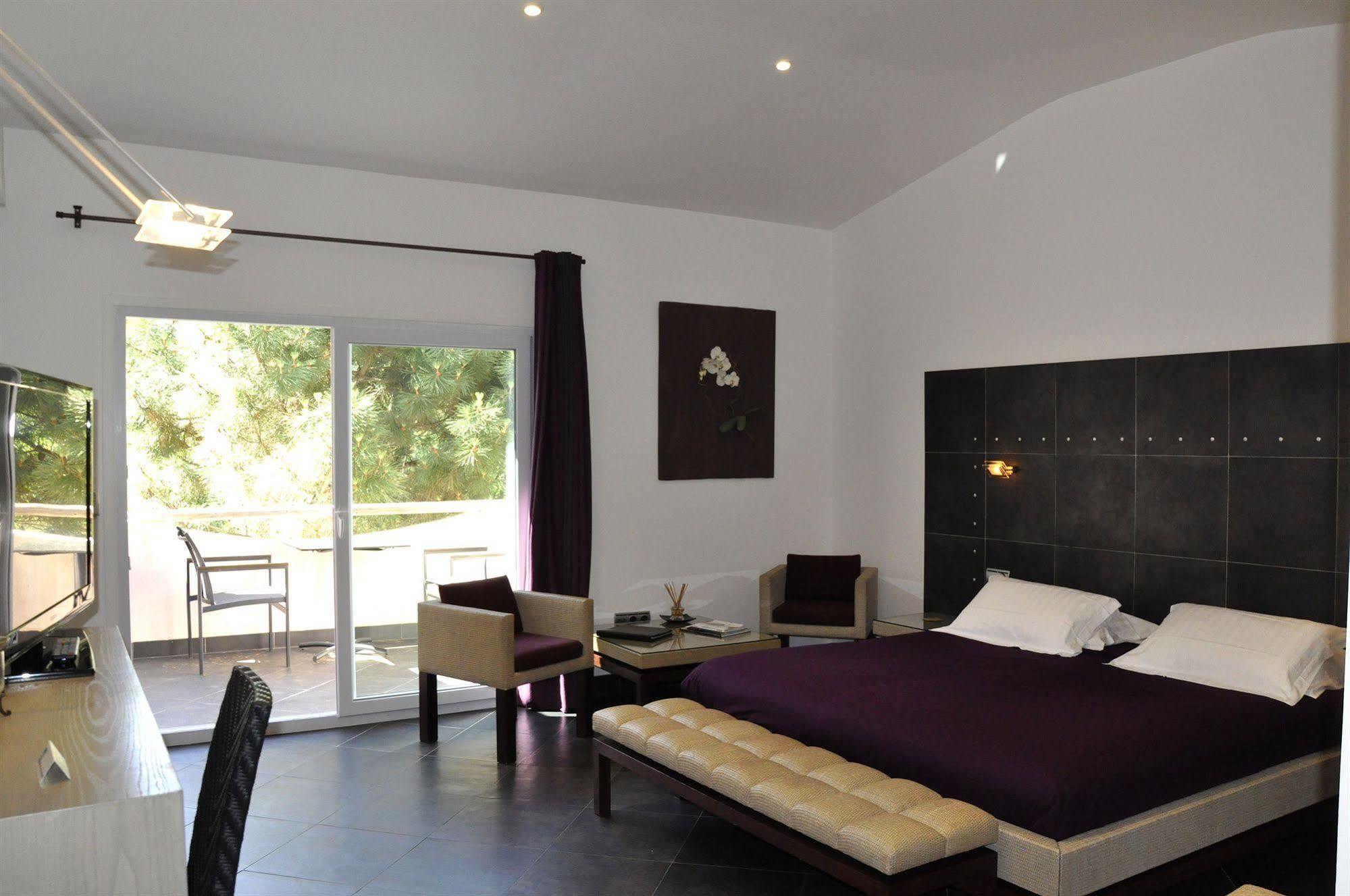 Private Hotel - Adult Only Порто-Веккьо Экстерьер фото